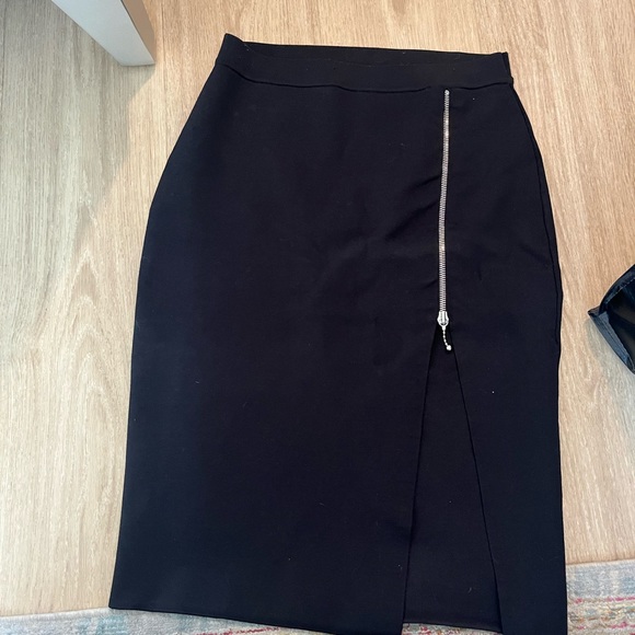 Gorgeous A line Alexander Wang skirt with zipper slit - Picture 1 of 2